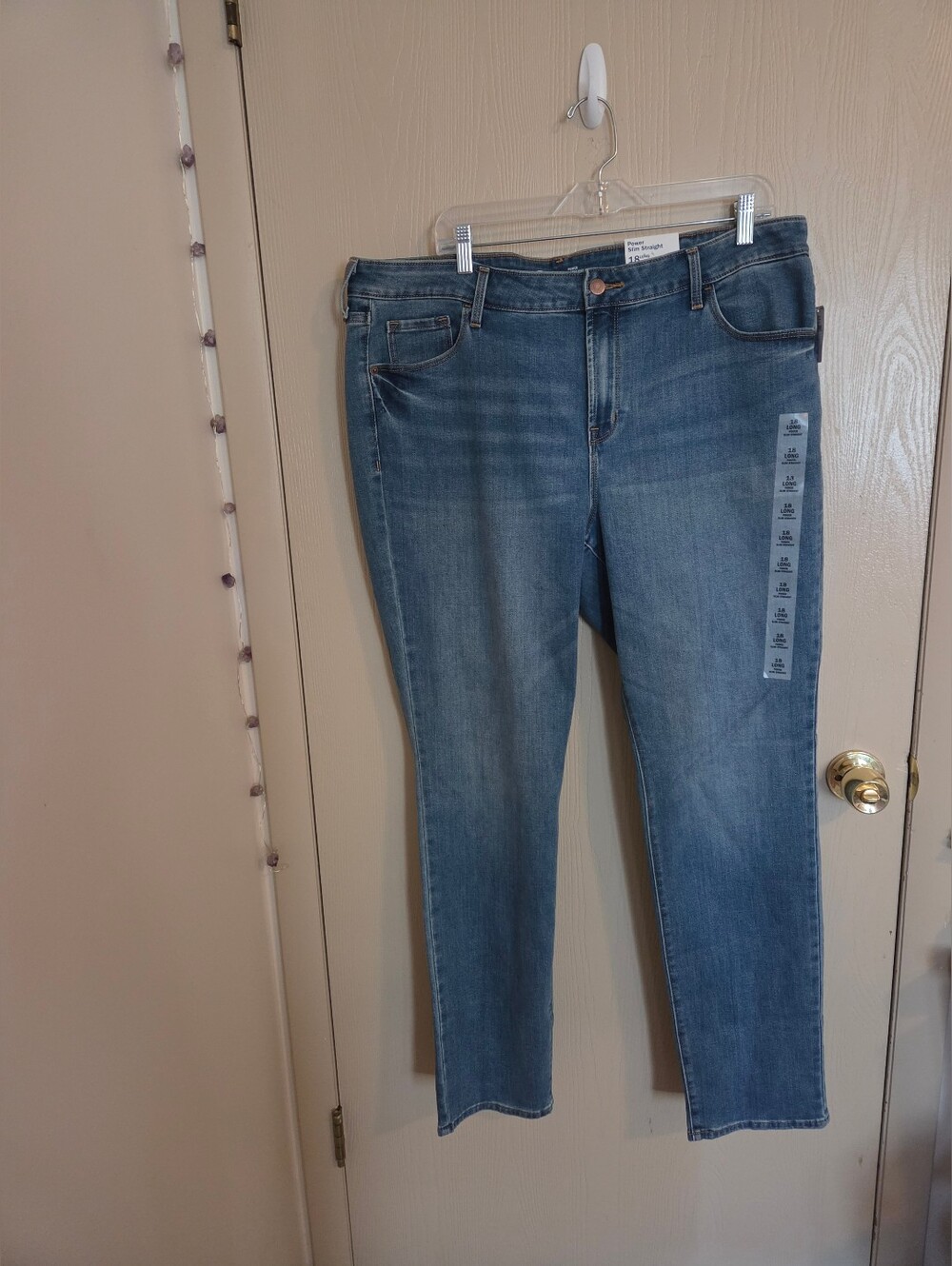Old Navy Power Slim Straight Medium Wash Jeans Womens Size 18 Long NWT